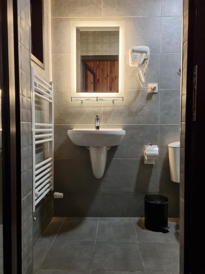 Trifon Zarezan Family Hotel Glavatartsi Exterior foto
